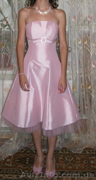 выпускное платье)))  - <ro>Изображение</ro><ru>Изображение</ru> #1, <ru>Объявление</ru> #255393