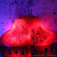 Светящаяся подушка - Романтический светильник ночник в форме сердца. - <ro>Изображение</ro><ru>Изображение</ru> #1, <ru>Объявление</ru> #1288737