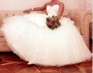 Срочно продам свадебное платье - <ro>Изображение</ro><ru>Изображение</ru> #2, <ru>Объявление</ru> #29985