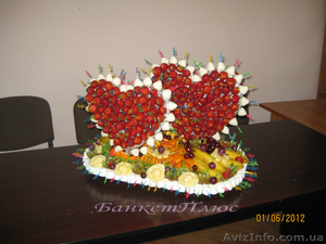 Свадебные фруктово-конфетные композиции с элементами карвинга - <ro>Изображение</ro><ru>Изображение</ru> #1, <ru>Объявление</ru> #734256