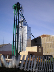 Зерносушилка на дровах,  3, 5 т/ч по кукурузе,  с 24% до 14%