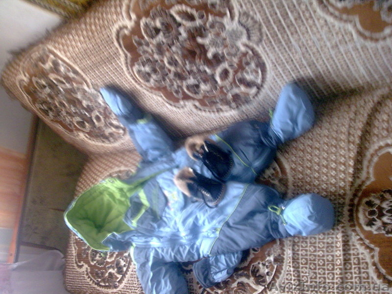 срочно зимний комбенизон - <ro>Изображение</ro><ru>Изображение</ru> #1, <ru>Объявление</ru> #382888