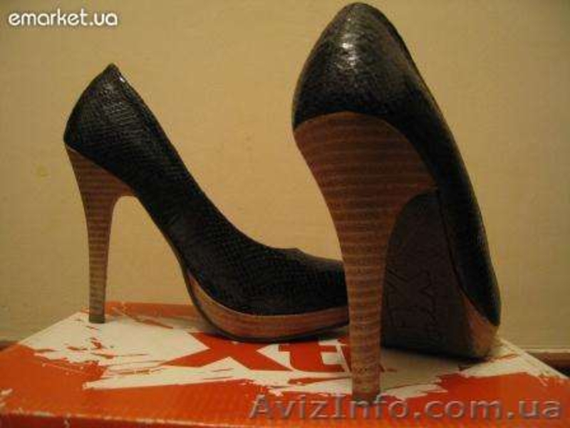 Кожаные лакированные туфли 35-36 размер! - <ro>Изображение</ro><ru>Изображение</ru> #1, <ru>Объявление</ru> #488979