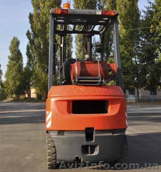 Погрузчик Toyota 42 7 FGF 15 - <ro>Изображение</ro><ru>Изображение</ru> #3, <ru>Объявление</ru> #556782