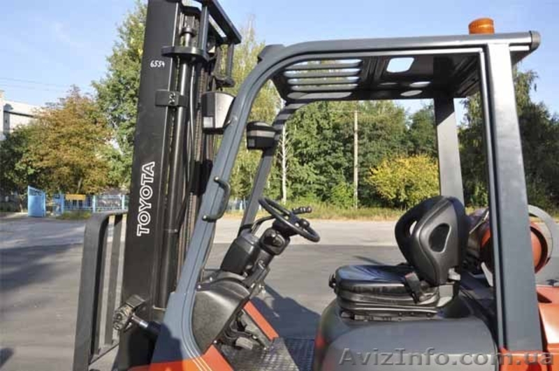 Погрузчик Toyota 42 7 FGF 15 - <ro>Изображение</ro><ru>Изображение</ru> #4, <ru>Объявление</ru> #556782