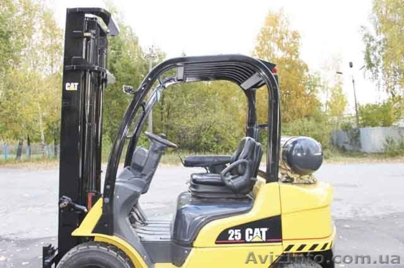 Погрузчик Caterpillar GP 25 N_ - <ro>Изображение</ro><ru>Изображение</ru> #1, <ru>Объявление</ru> #556612