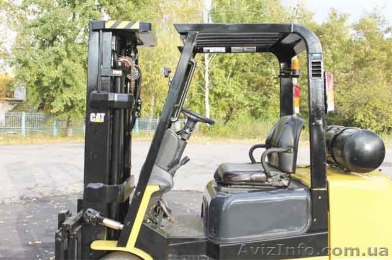 Погрузчик Caterpillar GC 30  K - <ro>Изображение</ro><ru>Изображение</ru> #4, <ru>Объявление</ru> #556617