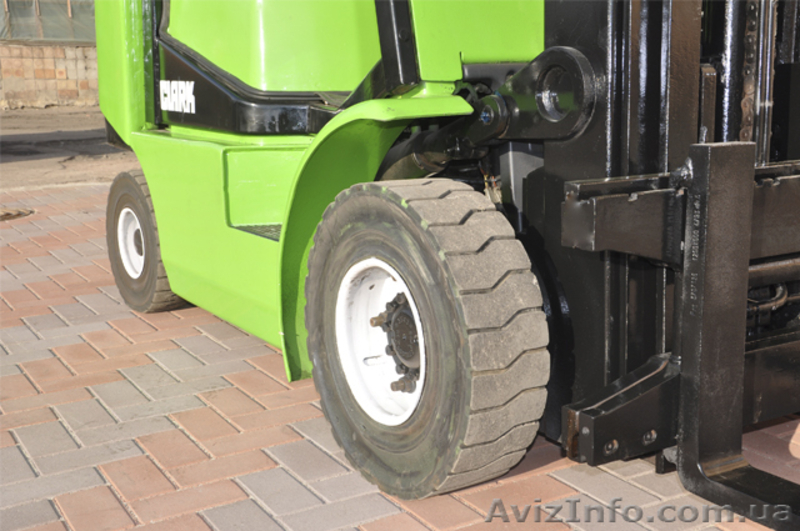 Погрузчик Clark CGP 25 - <ro>Изображение</ro><ru>Изображение</ru> #3, <ru>Объявление</ru> #556277
