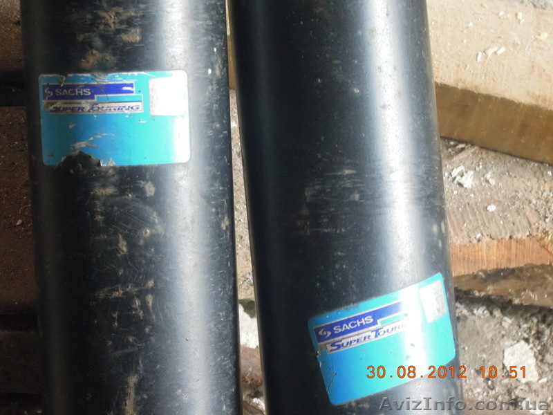 Амортизаторы передние Рено магнум. - <ro>Изображение</ro><ru>Изображение</ru> #1, <ru>Объявление</ru> #754642