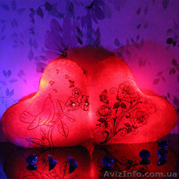 Светящаяся подушка - Романтический светильник ночник в форме сердца. - <ro>Изображение</ro><ru>Изображение</ru> #1, <ru>Объявление</ru> #1288737