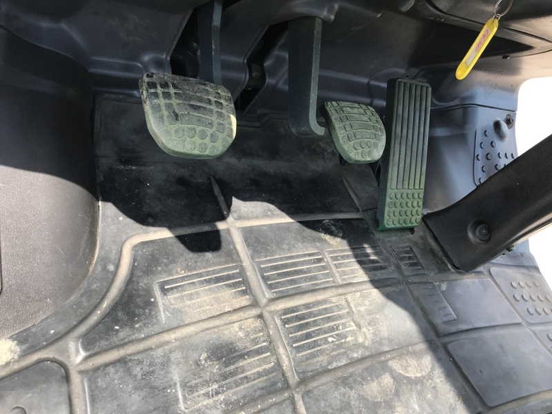 Газ-бензиновый вилочный погрузчик Komatsu с боковым смещением - <ro>Изображение</ro><ru>Изображение</ru> #10, <ru>Объявление</ru> #1696555